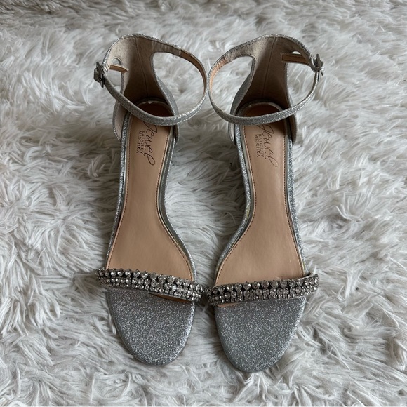 Jewel Badgley Mischka Shoes - Jewel Badgley Mischka Lora Low Wedge Heeled Sandal Sliver Glitter New Size 8